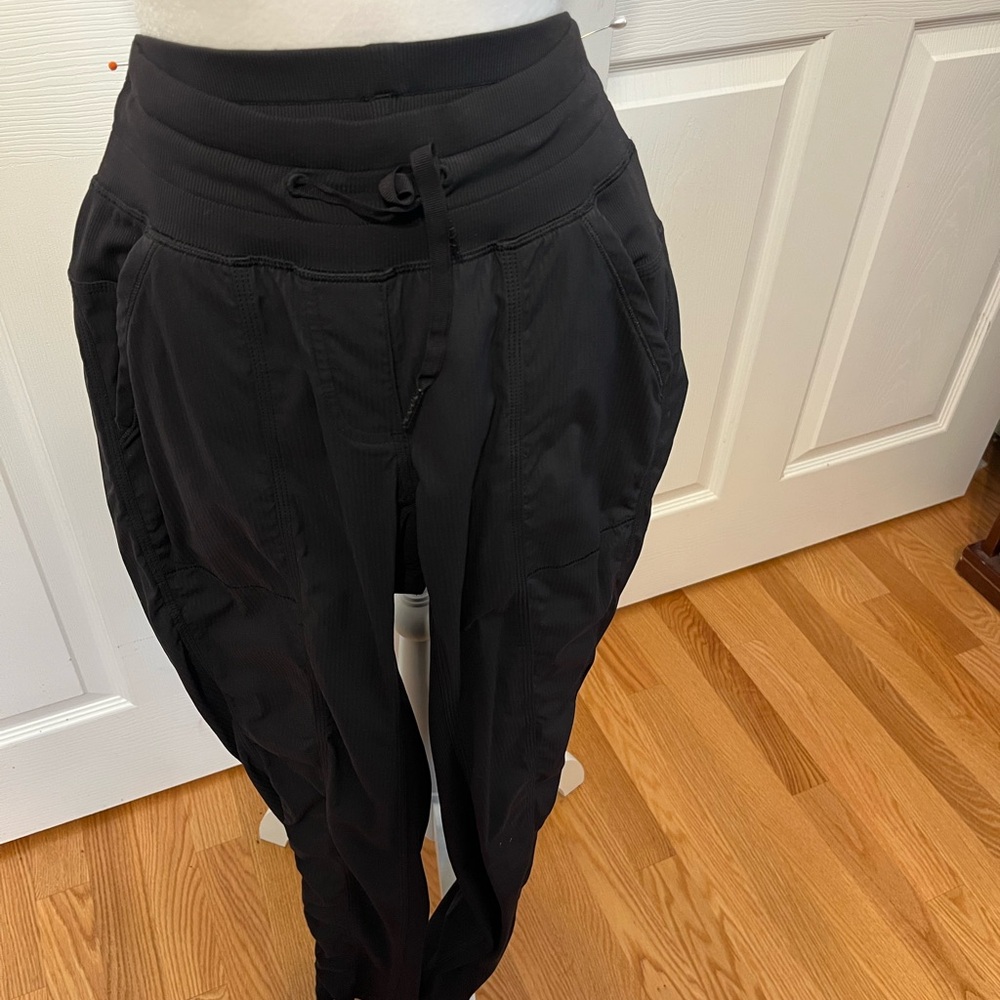 Black Women’s Pants